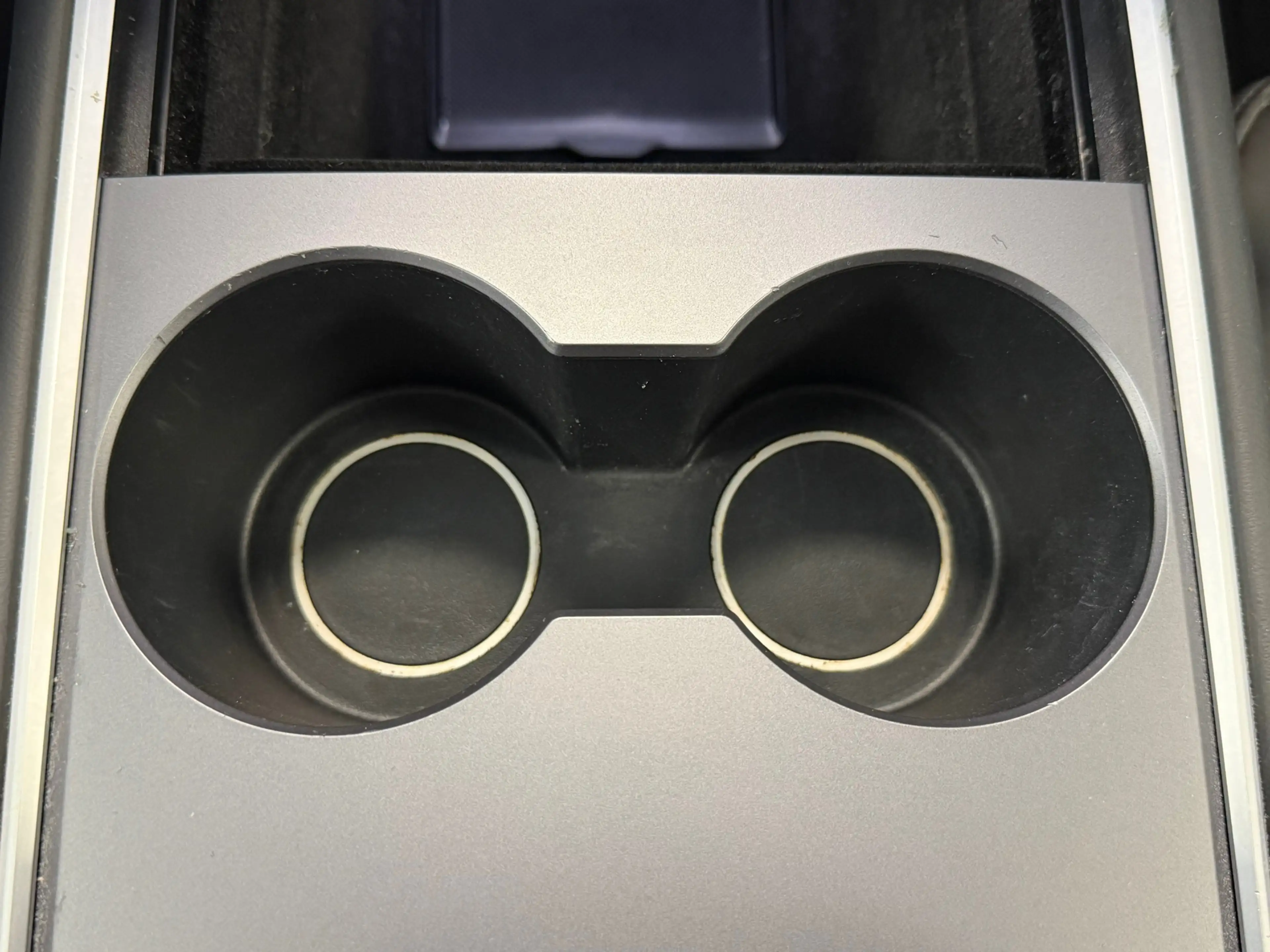 Tesla Model Y Long Range AWD 75 kWh 533KM bereik WLTP — photo 33