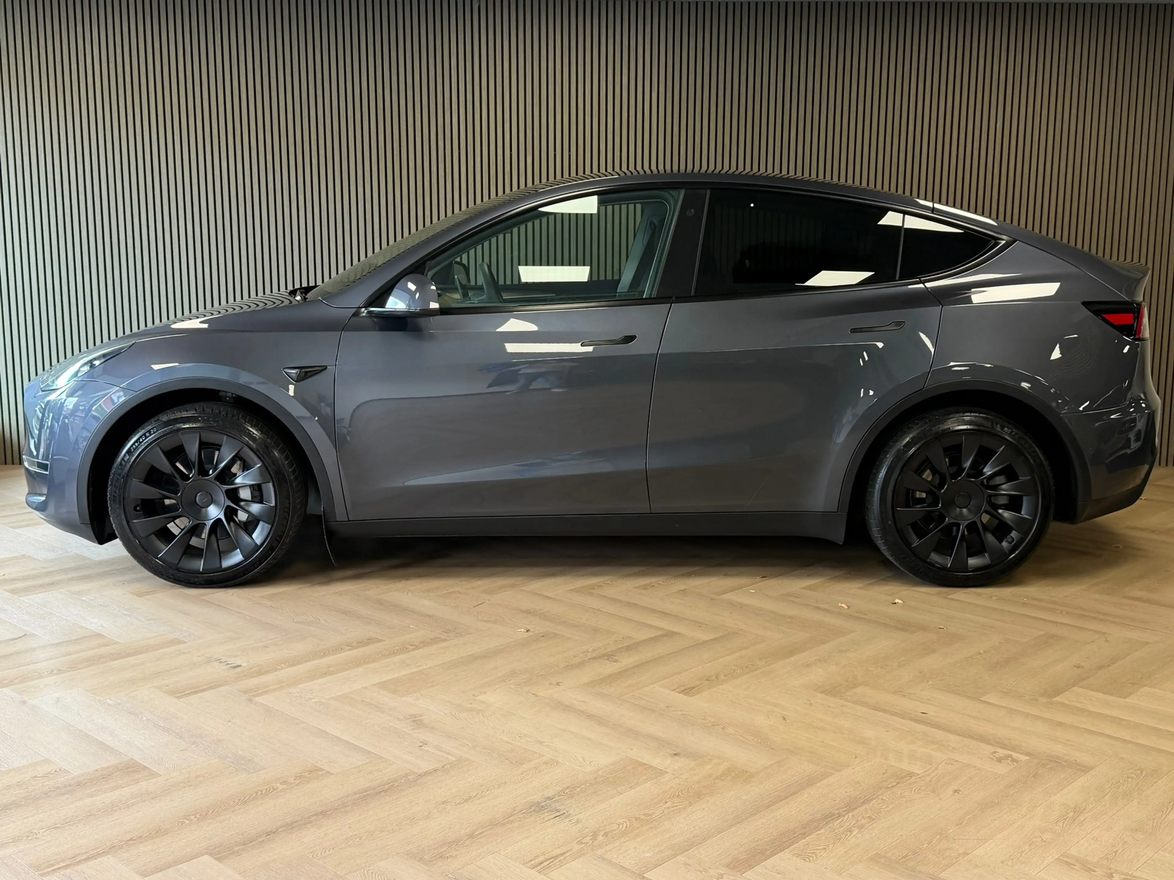 Tesla Model Y Long Range AWD 75 kWh 533KM bereik WLTP — photo 3