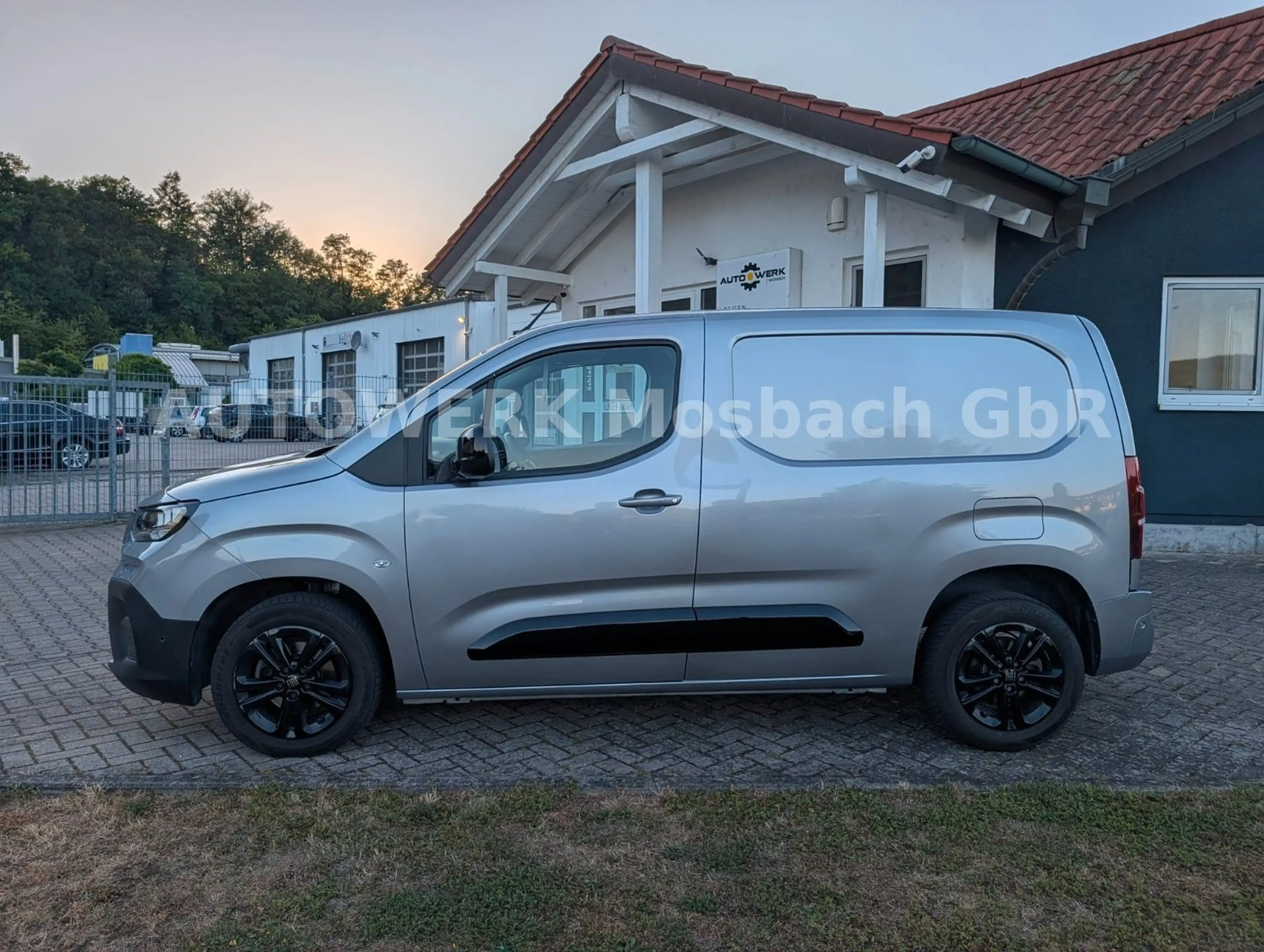 Fiat Doblo Kastenwagen/Voll/3-Sitzer/MwSt ausweisbar — photo 8