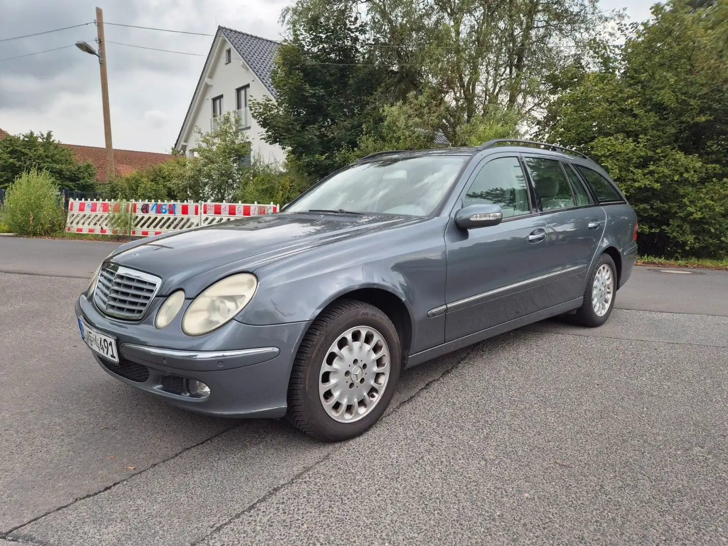 Mercedes-Benz E 280 T CDI E -Klasse T-Modell W211 - TÜV 3/2027 Grau - 1