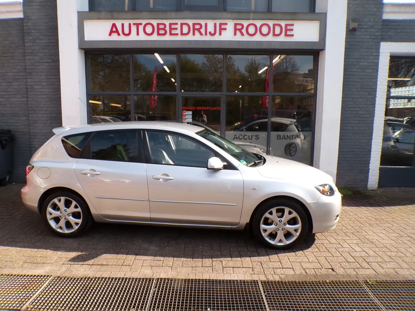 Mazda 3 1.6 S-VT Automaat Executive TOP STAAT! Zilver - 1