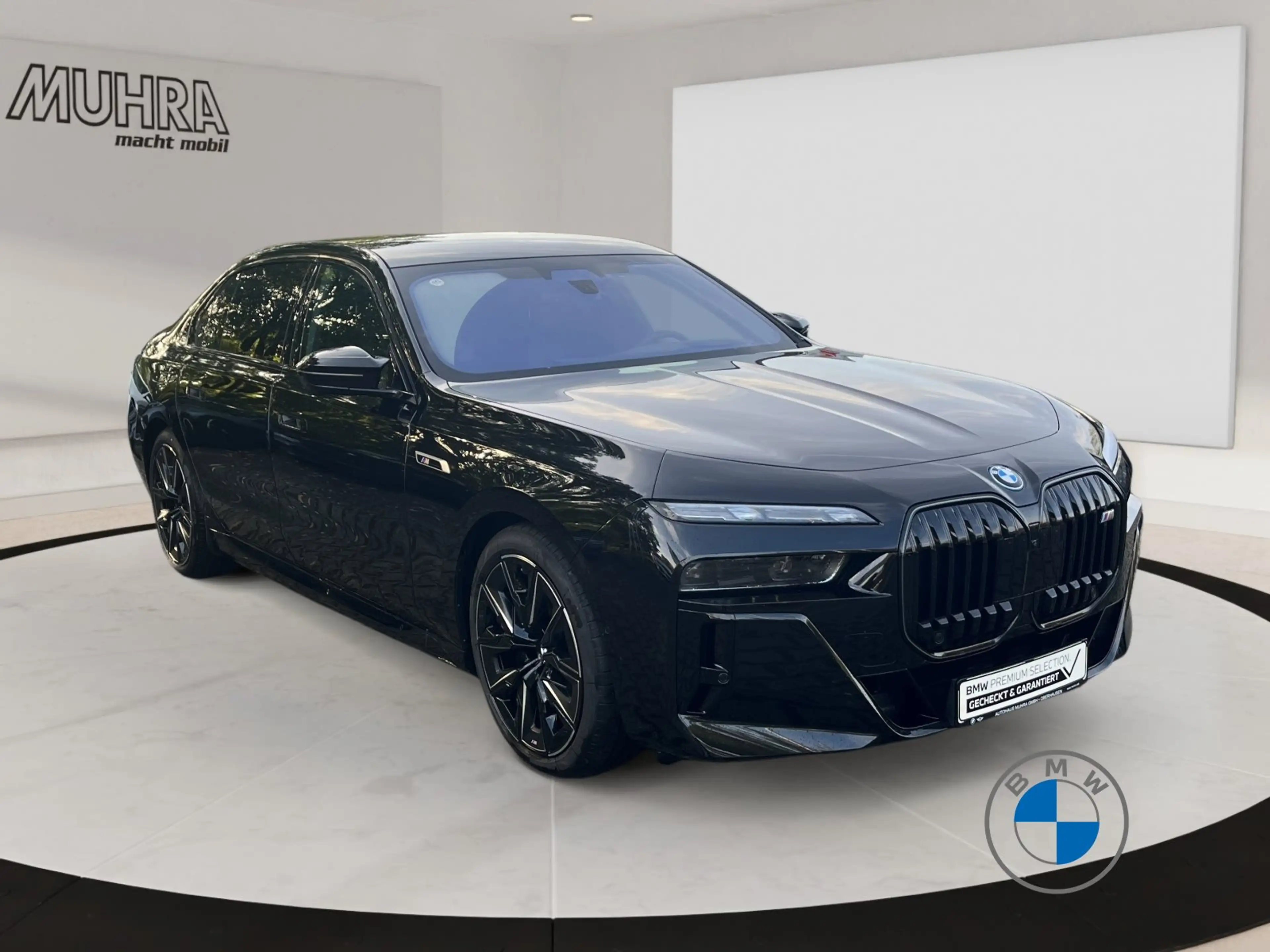 BMW i7 M70 xDrive M Sport 21" TV Massage Skylg. B&W — photo 7