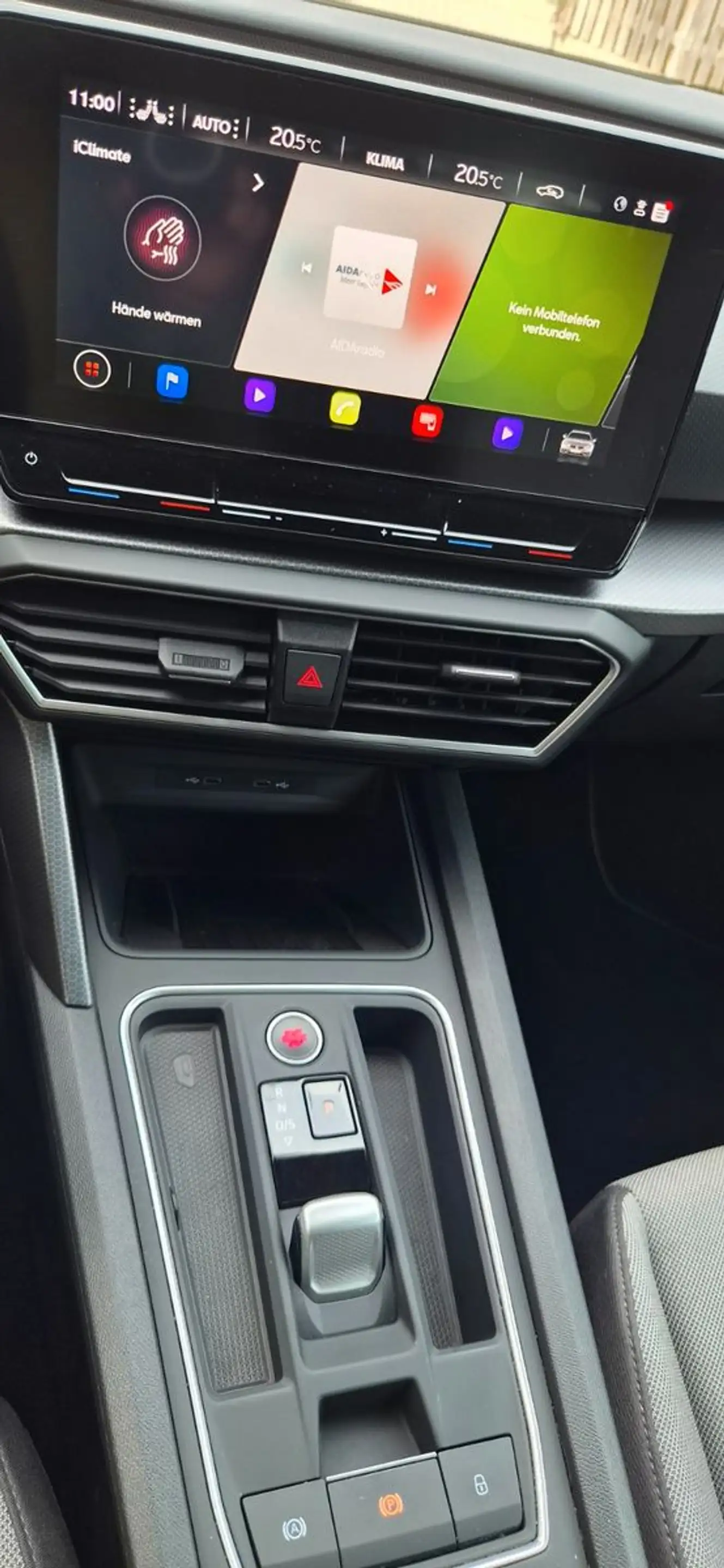 SEAT Leon Sportstourer Style 1 Hand — photo 9