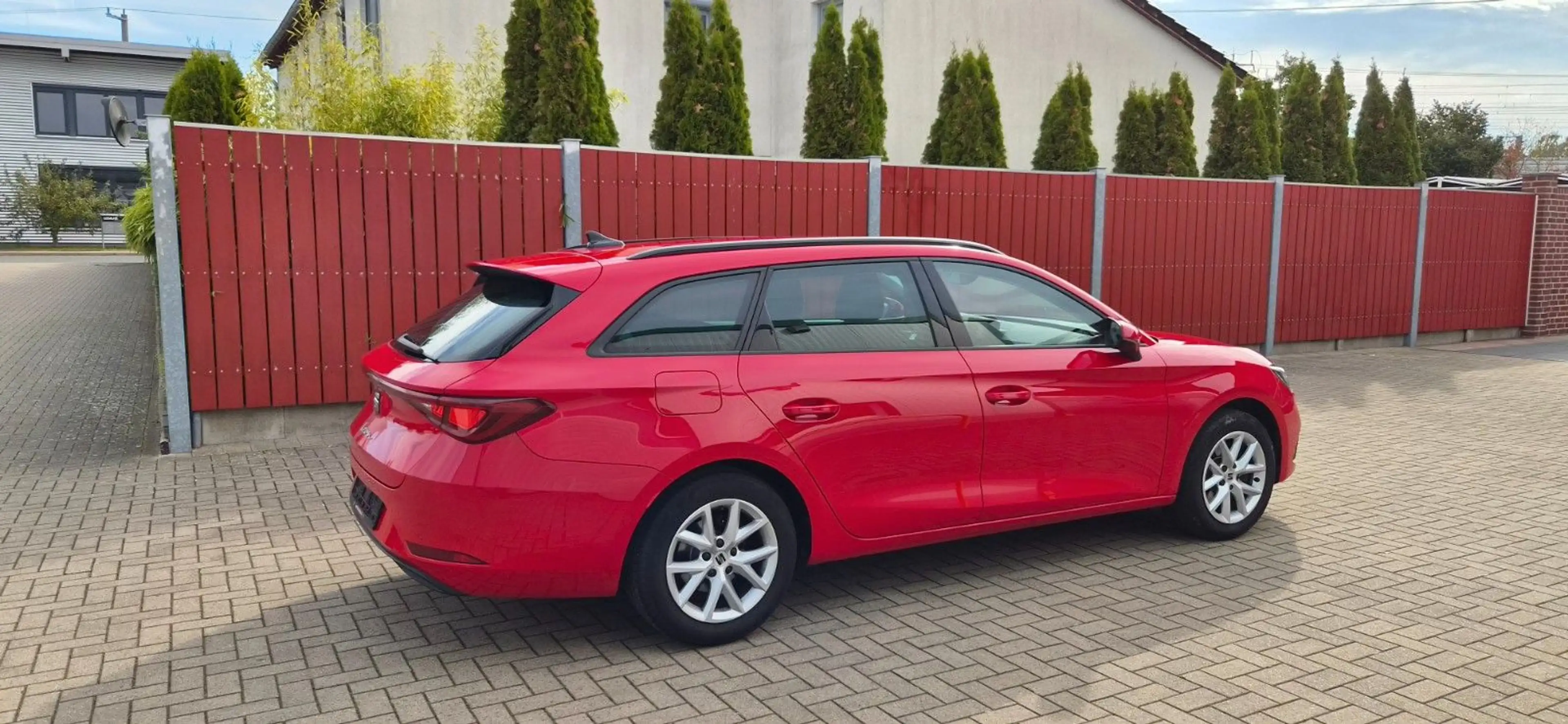 SEAT Leon Sportstourer Style 1 Hand — photo 13
