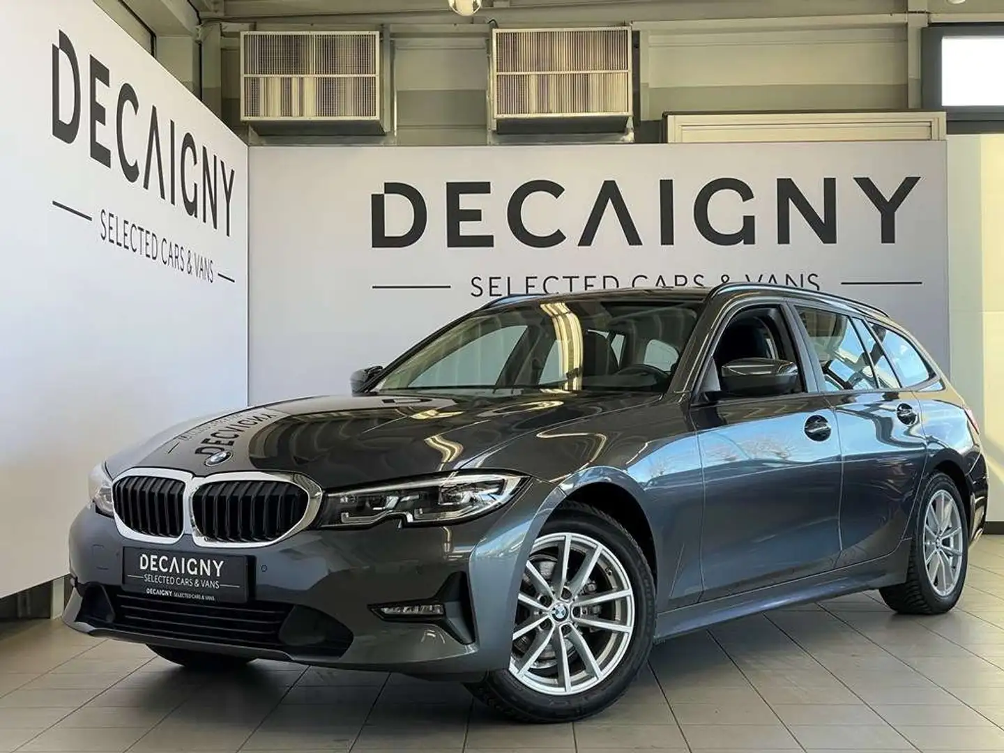 BMW 318 2.0 Touring*App Connect*Navigatie*Digital Cockpit Gris - 1
