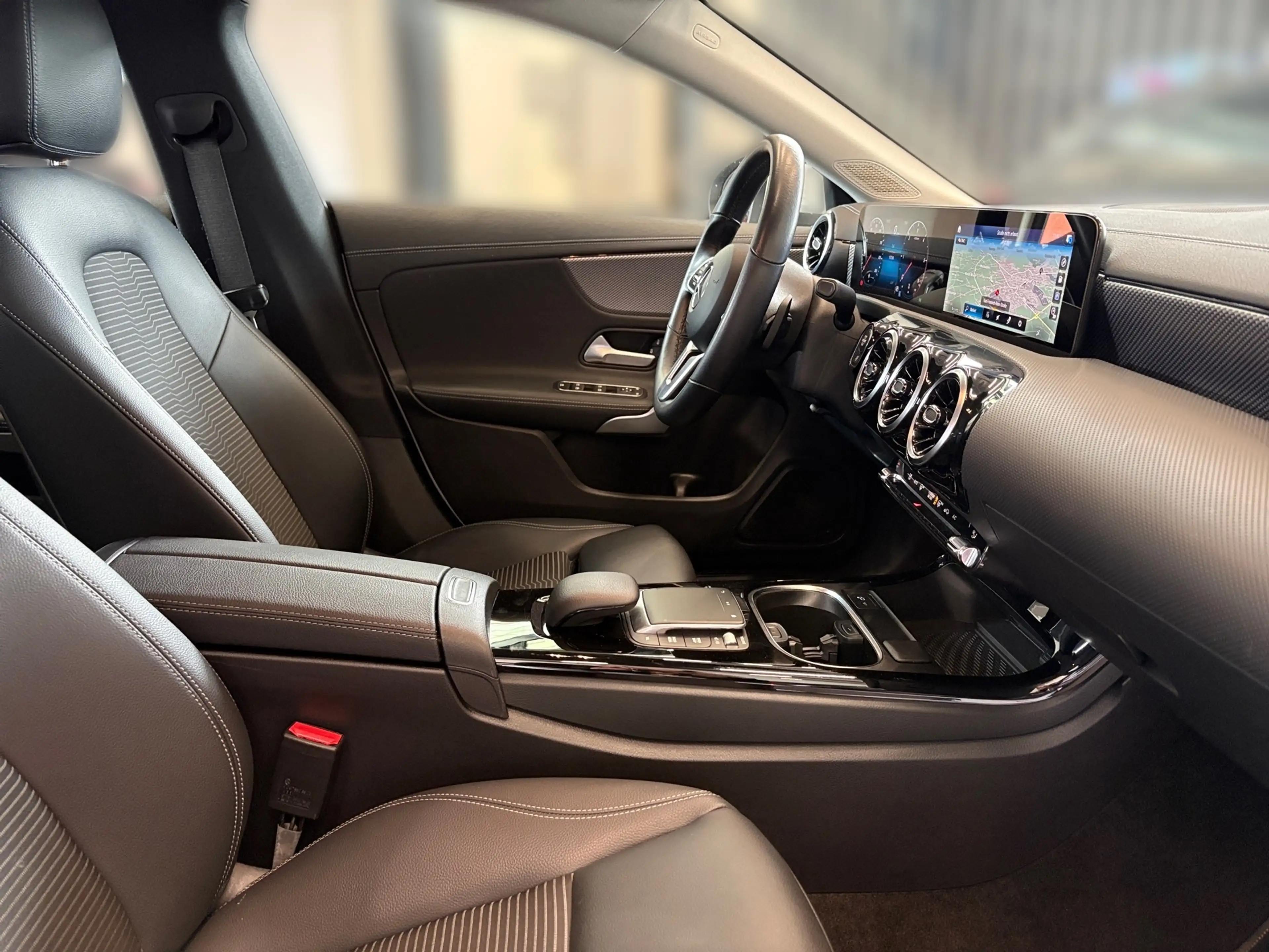 Mercedes-Benz CLA 220 d SB Progressive+LED+Navi+Kam+AHK+SHZ+ — photo 12
