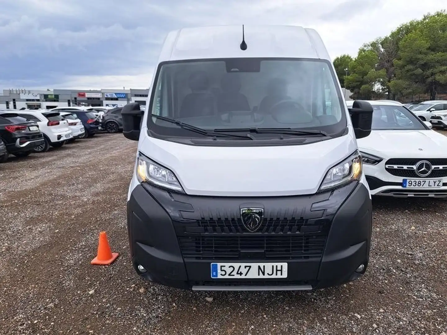 Peugeot Boxer Furgón 2.2 Diesel 3.5 L2H2 S 140 Blanco - 2