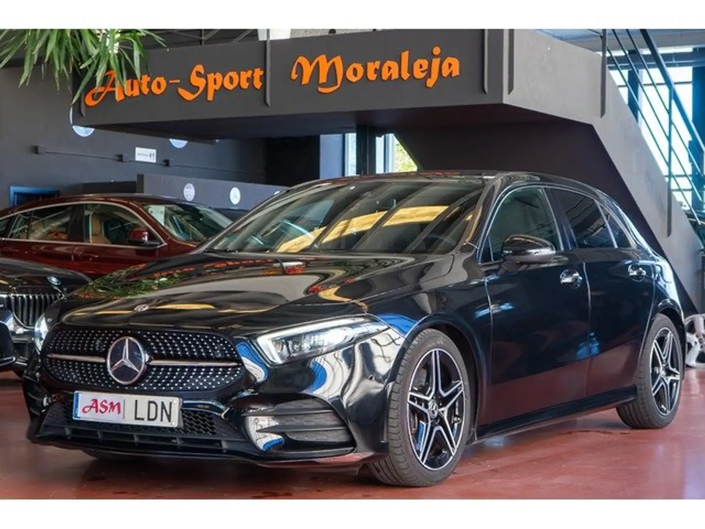 Mercedes-Benz A 220 Sedán 4Matic 7G-DCT Negro - 1