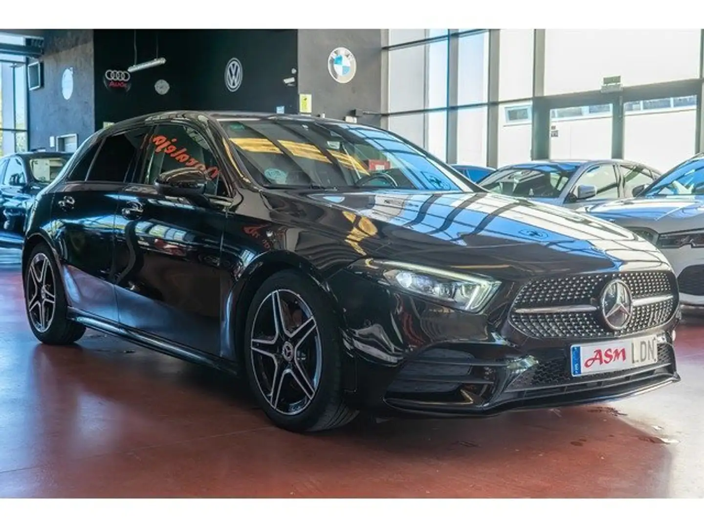 Mercedes-Benz A 220 Sedán 4Matic 7G-DCT Negro - 2