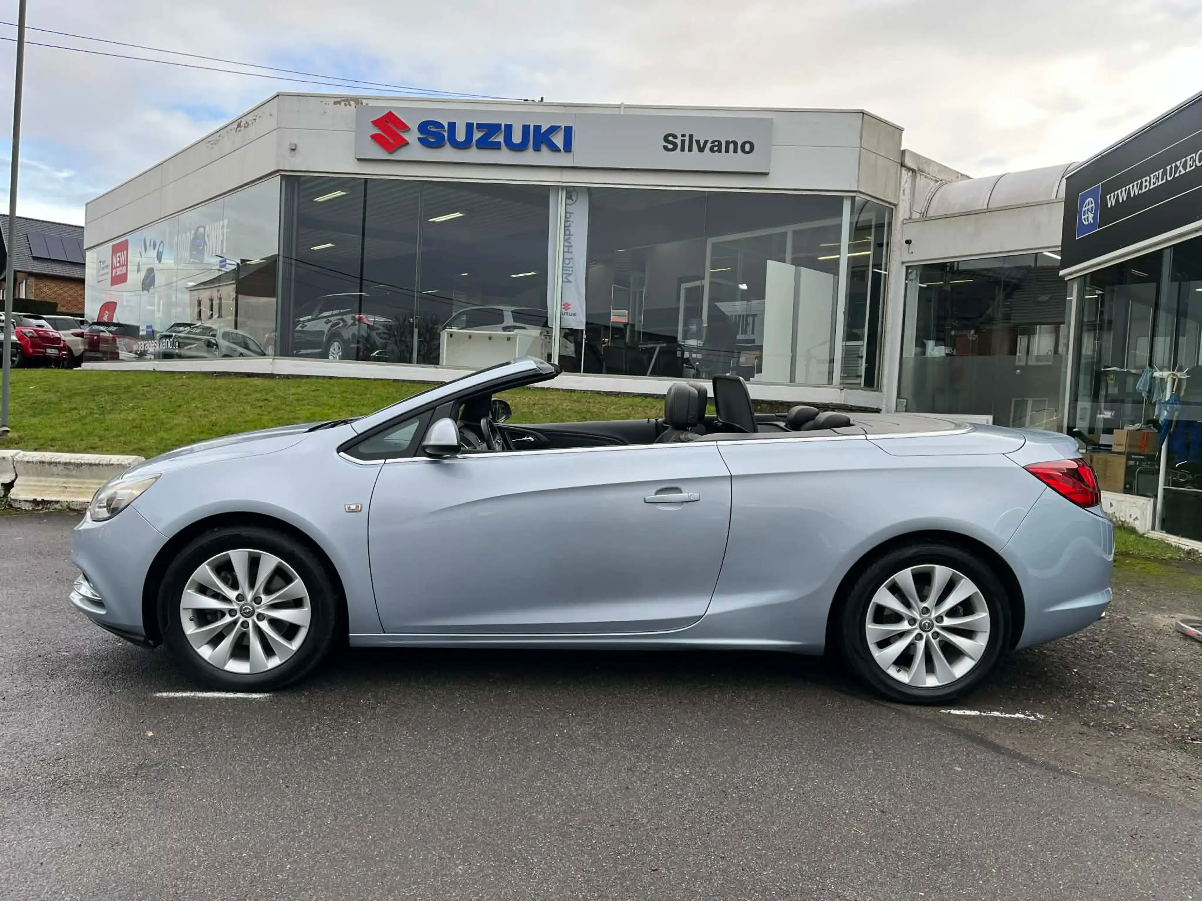 Opel Cascada CABRIO 1.4 Turbo *SPORT*CUIR*CLIM*GPS*PDC*REG-VTS* — photo 13