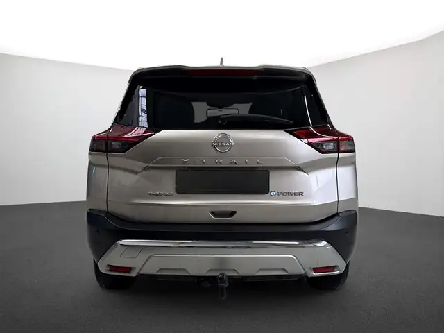 Nissan X-Trail view 4