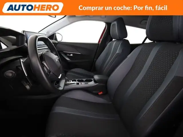 Peugeot 2008 view 11
