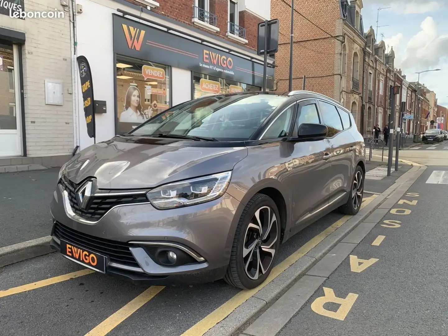 Renault Grand Scenic 1.7 bluedci 120 intens camera de recul toit panoramique crochet attelage Gris - 1