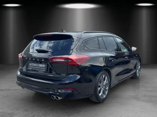 Ford Focus view 5