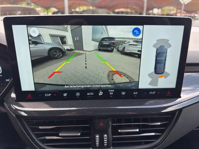 Ford Focus view 11