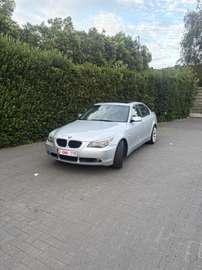 525i