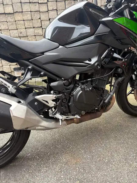 Kawasaki Z 400 - foto 8