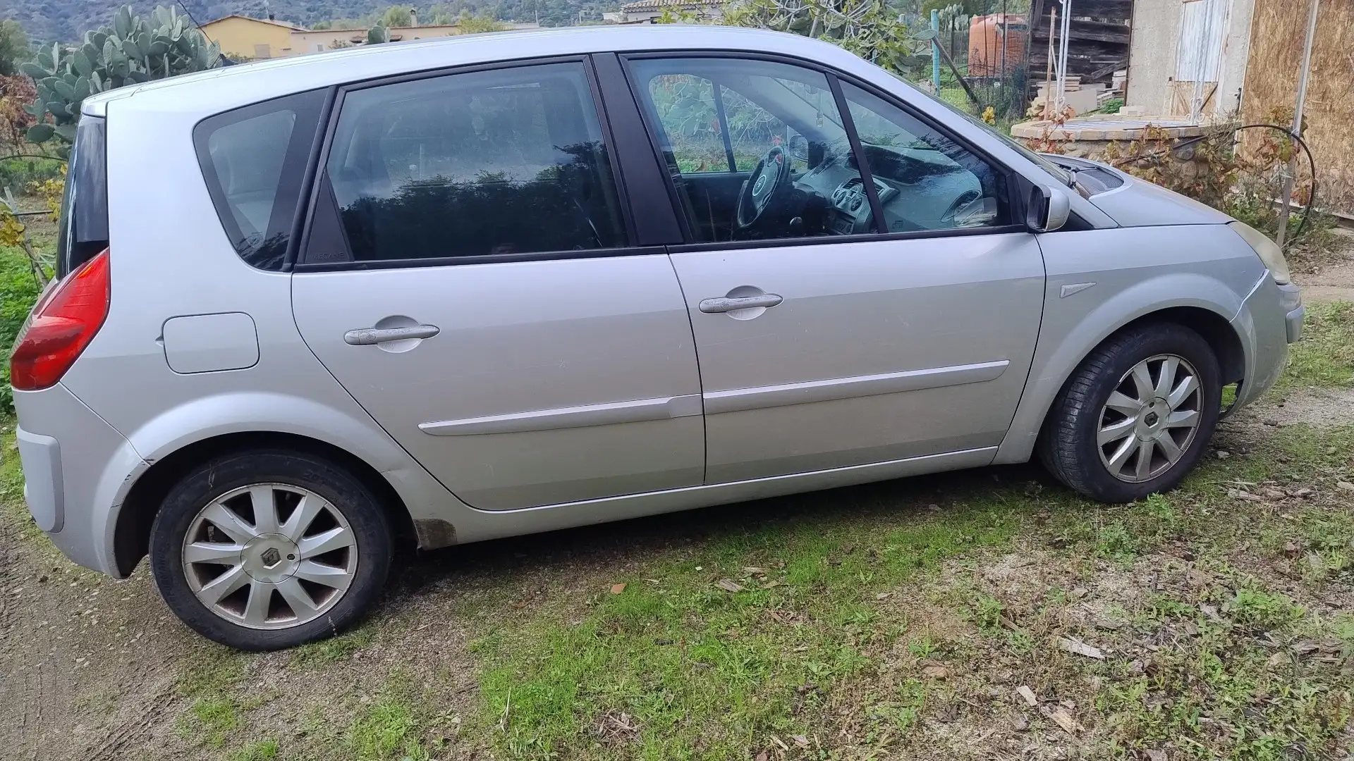 Renault Scenic 1.5 dci Dynamique - 2