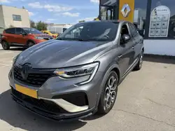 Renault Arkana E-TECH FASTTRACK 145