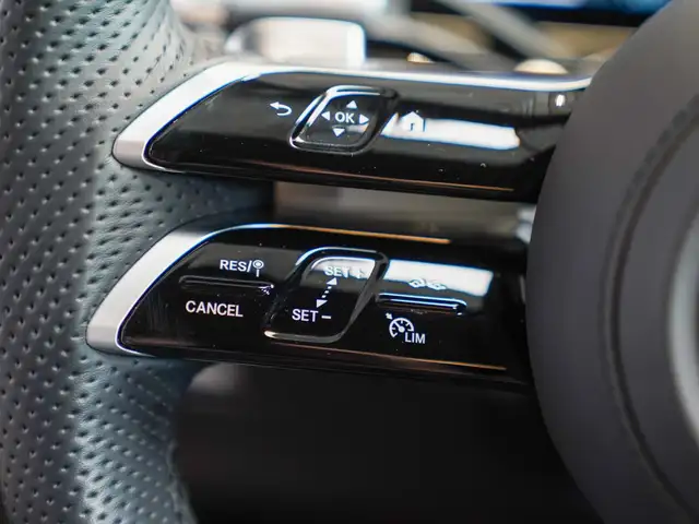 Mercedes-Benz S-Class view 15