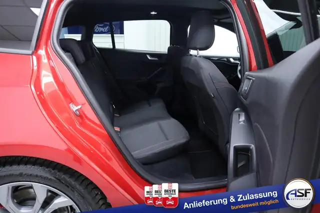 Ford Focus view 15