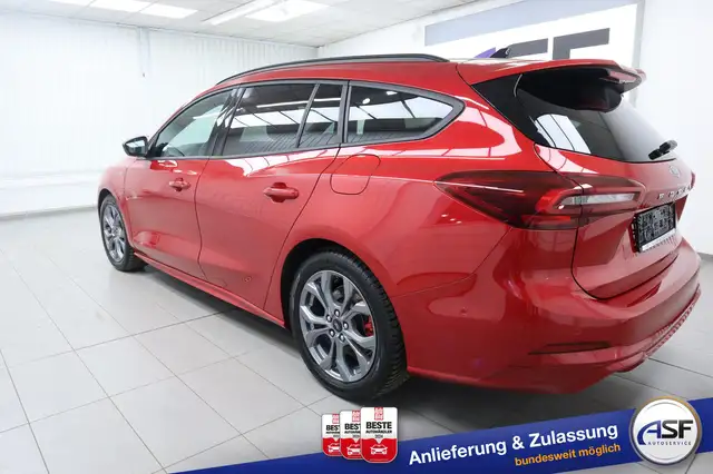 Ford Focus view 9