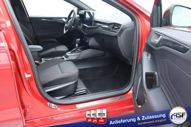 Ford Focus view 16