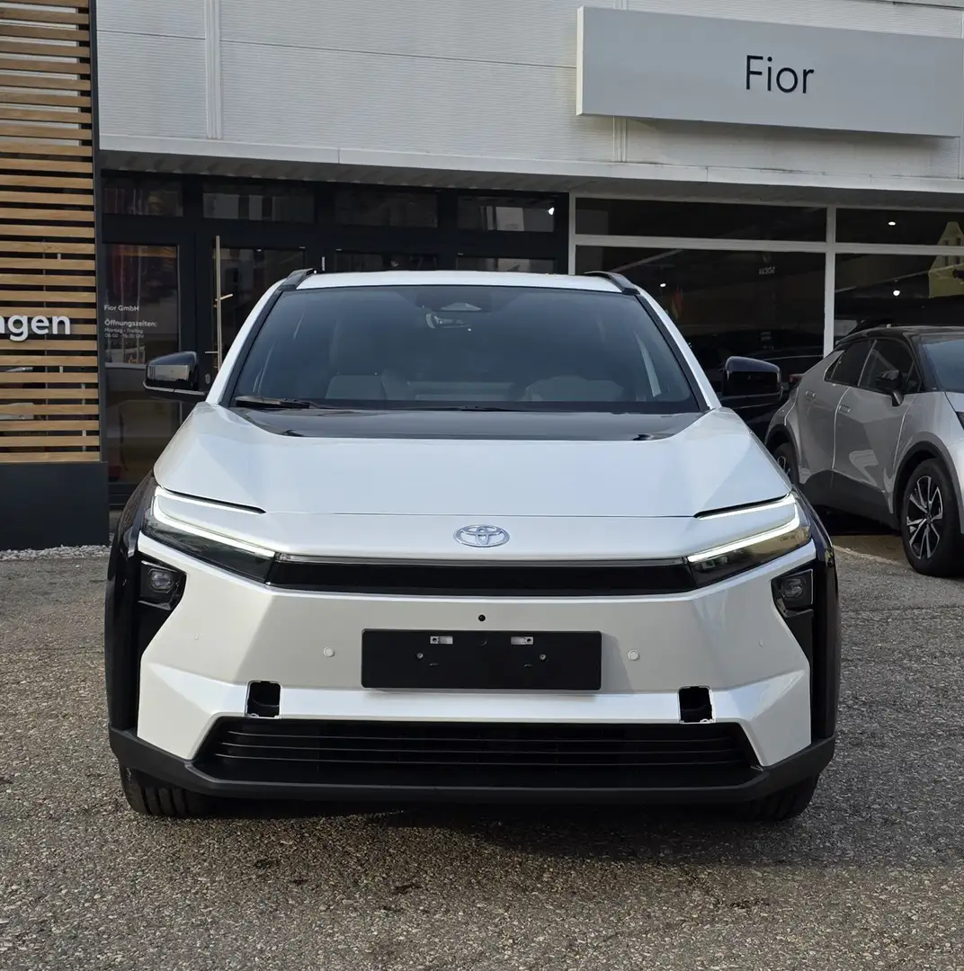 Toyota bZ4X AWD Active Drive Weiß - 2