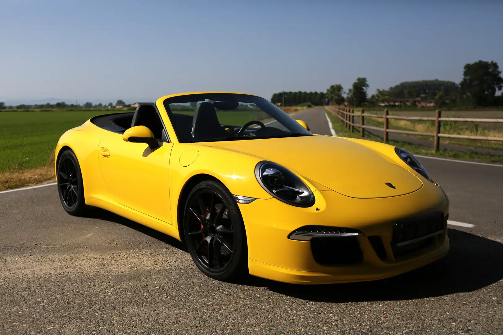 Porsche 991 Carrera S Giallo - 2