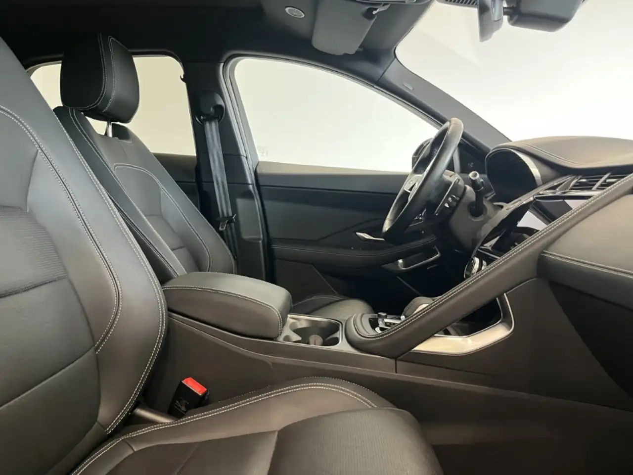 Jaguar E-Pace P200 R-Dynamic SE AWD HUD AHK-el. klappb., миниатюра 3