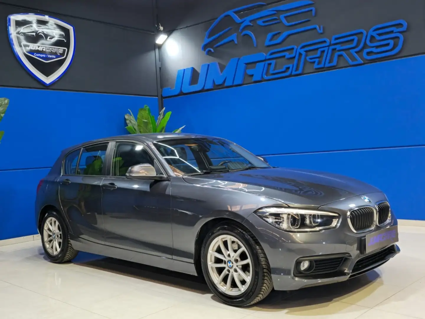 BMW 116 116d EfficientDynamics Gris - 1