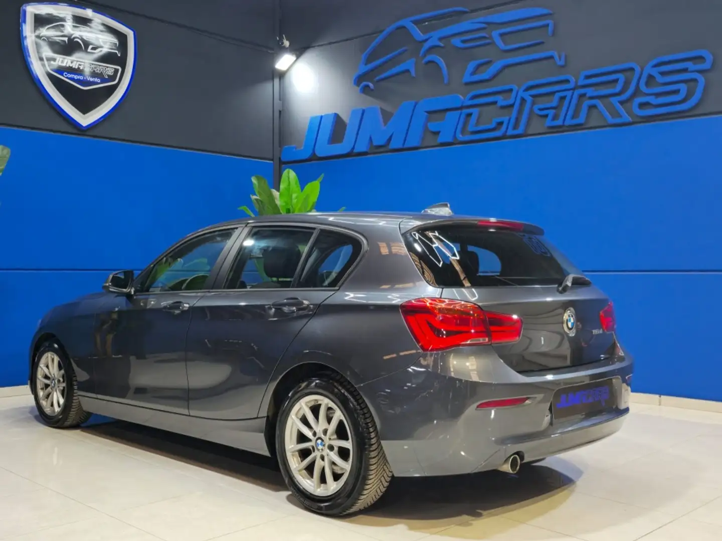 BMW 116 116d EfficientDynamics Gris - 2