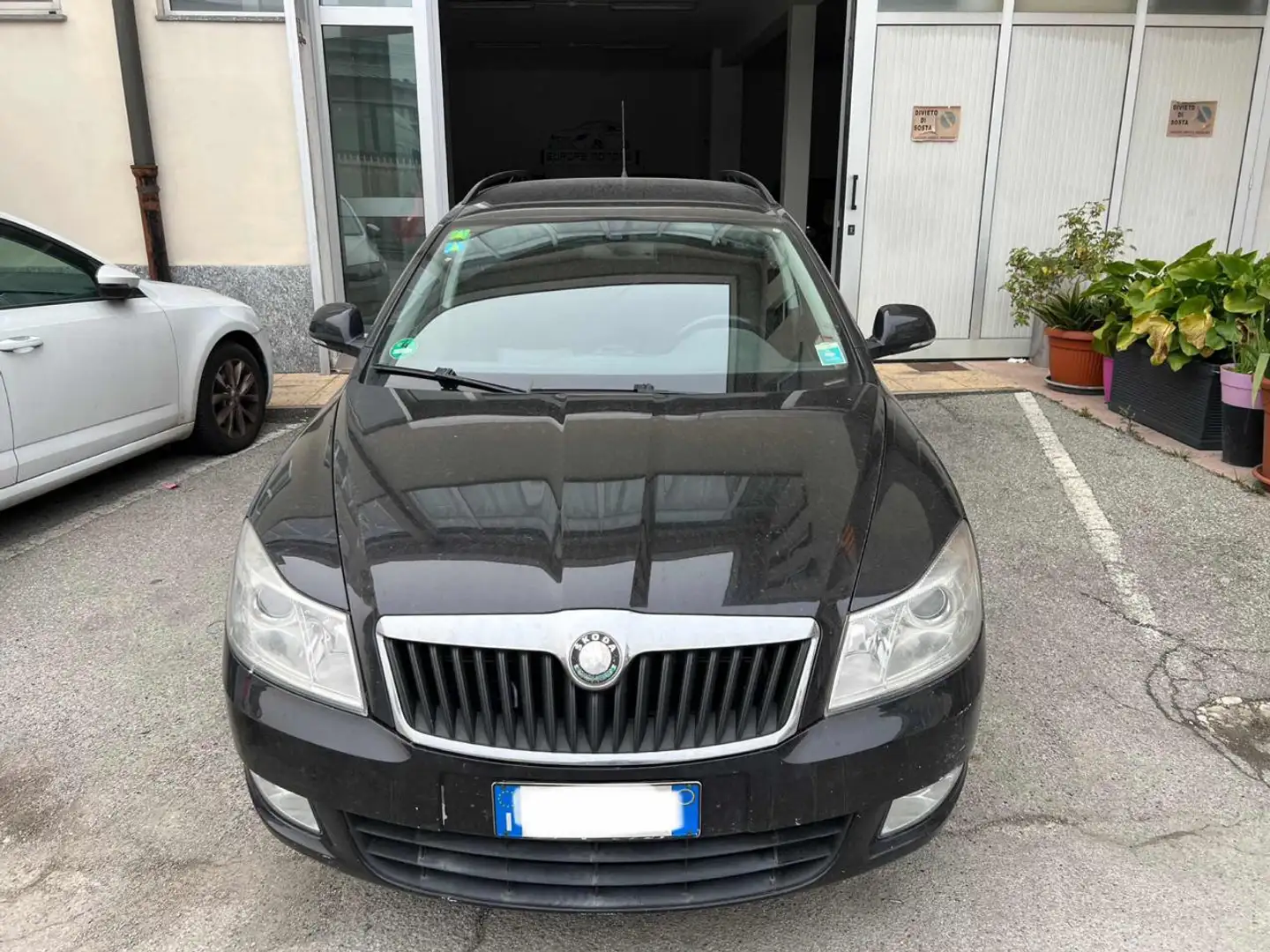 Skoda Octavia 1.6 TDI CR F.AP. Wagon Elegance Nero - 1