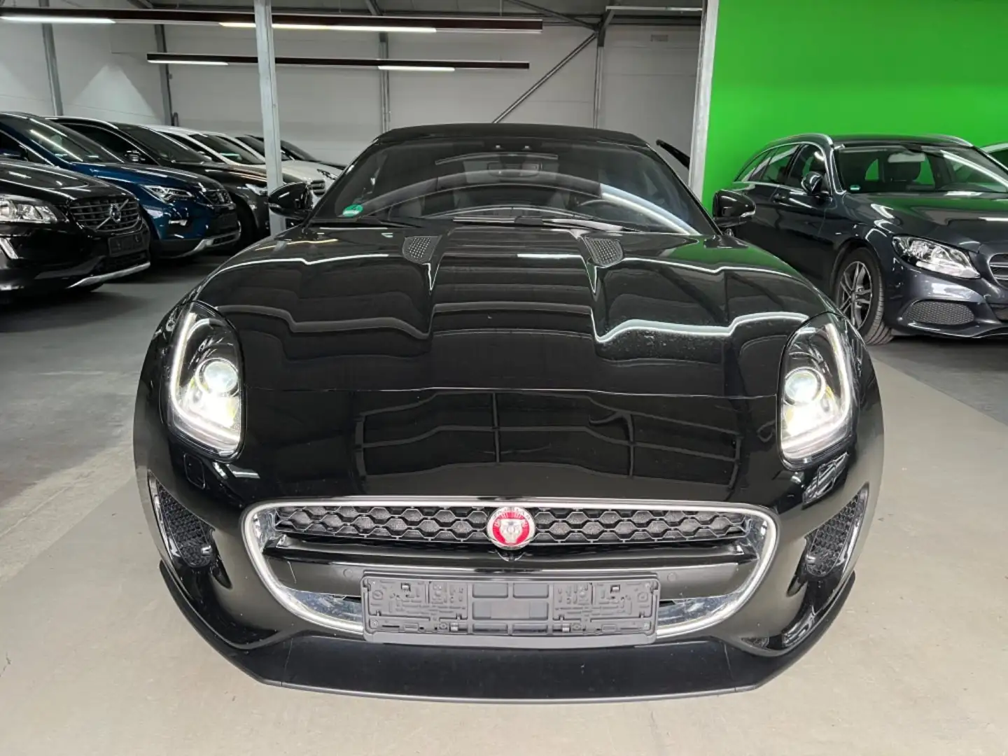 Jaguar F-Type F-Type Cabriolet Aut. Чёрный - 2