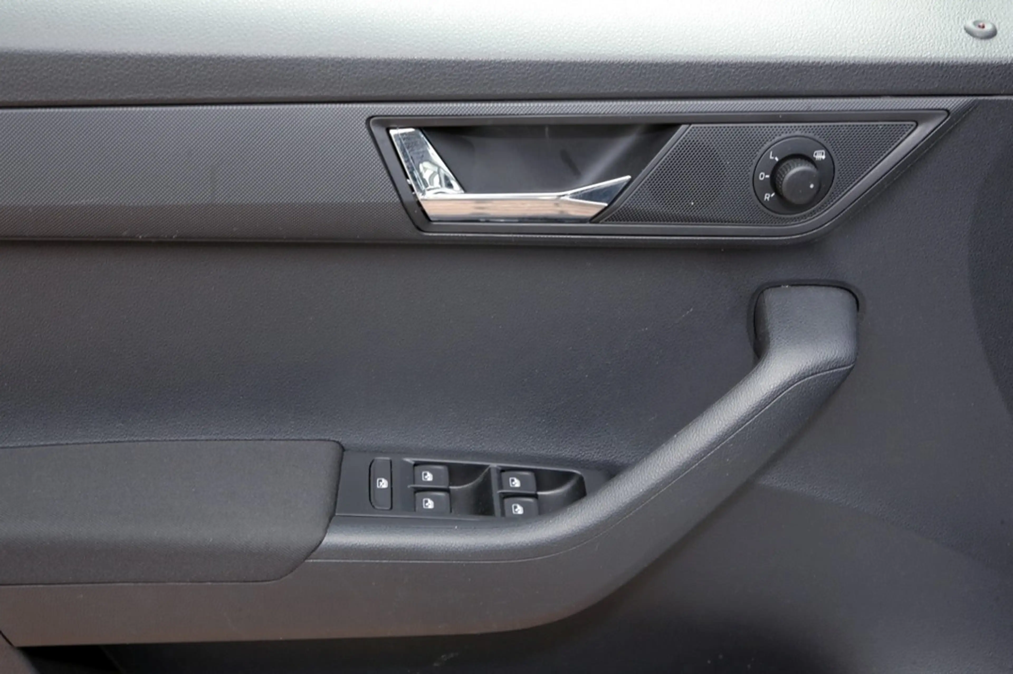 Skoda Fabia Combi 1.0 TSI Ambition Klima Sitzheizung — photo 16