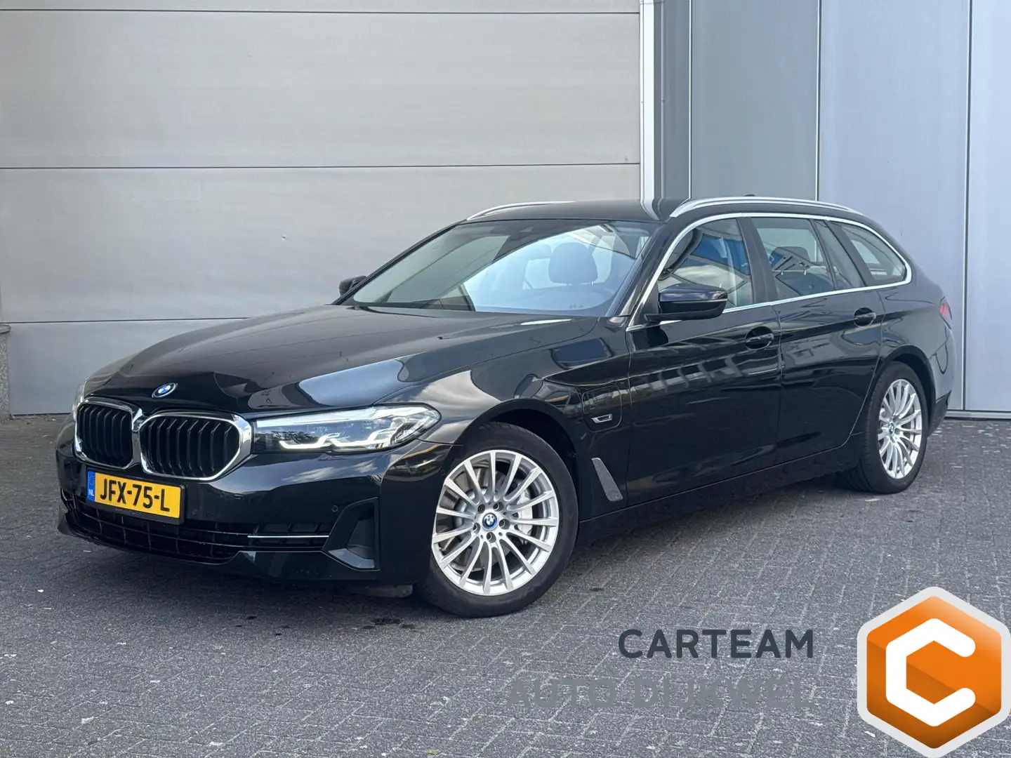 BMW 520 5-serie Touring 520e Business Edition Plus Schwarz - 1