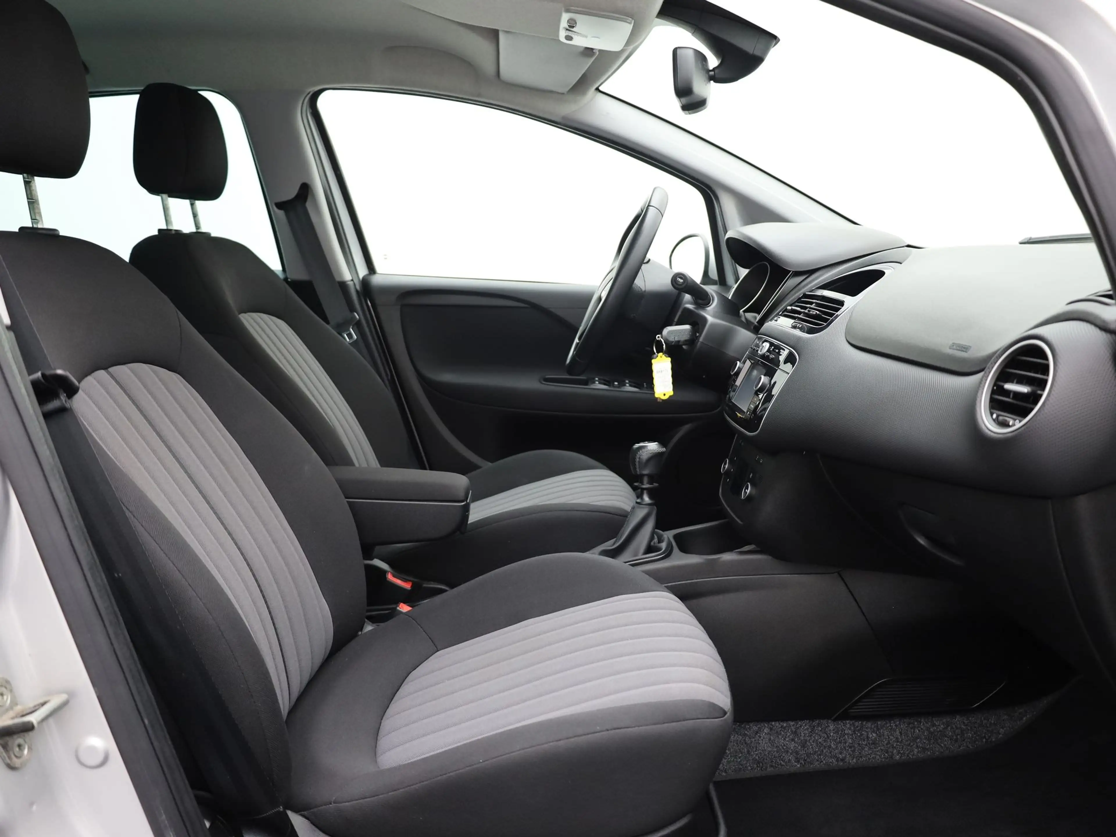 Fiat Punto Evo 0.9 TwinAir Sempre | Parkeersensoren | Cruisecontr — photo 17
