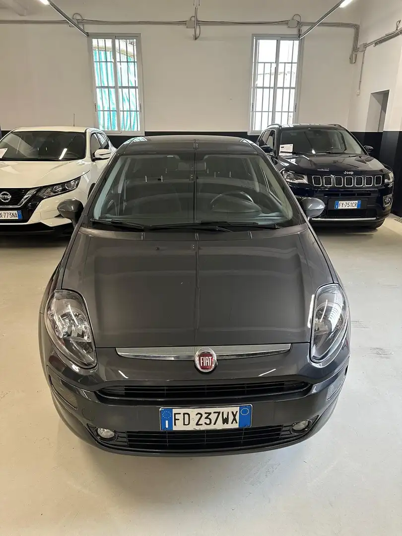Fiat Punto Punto III 2012 5p 1.2 Lounge E6 Grijs - 1