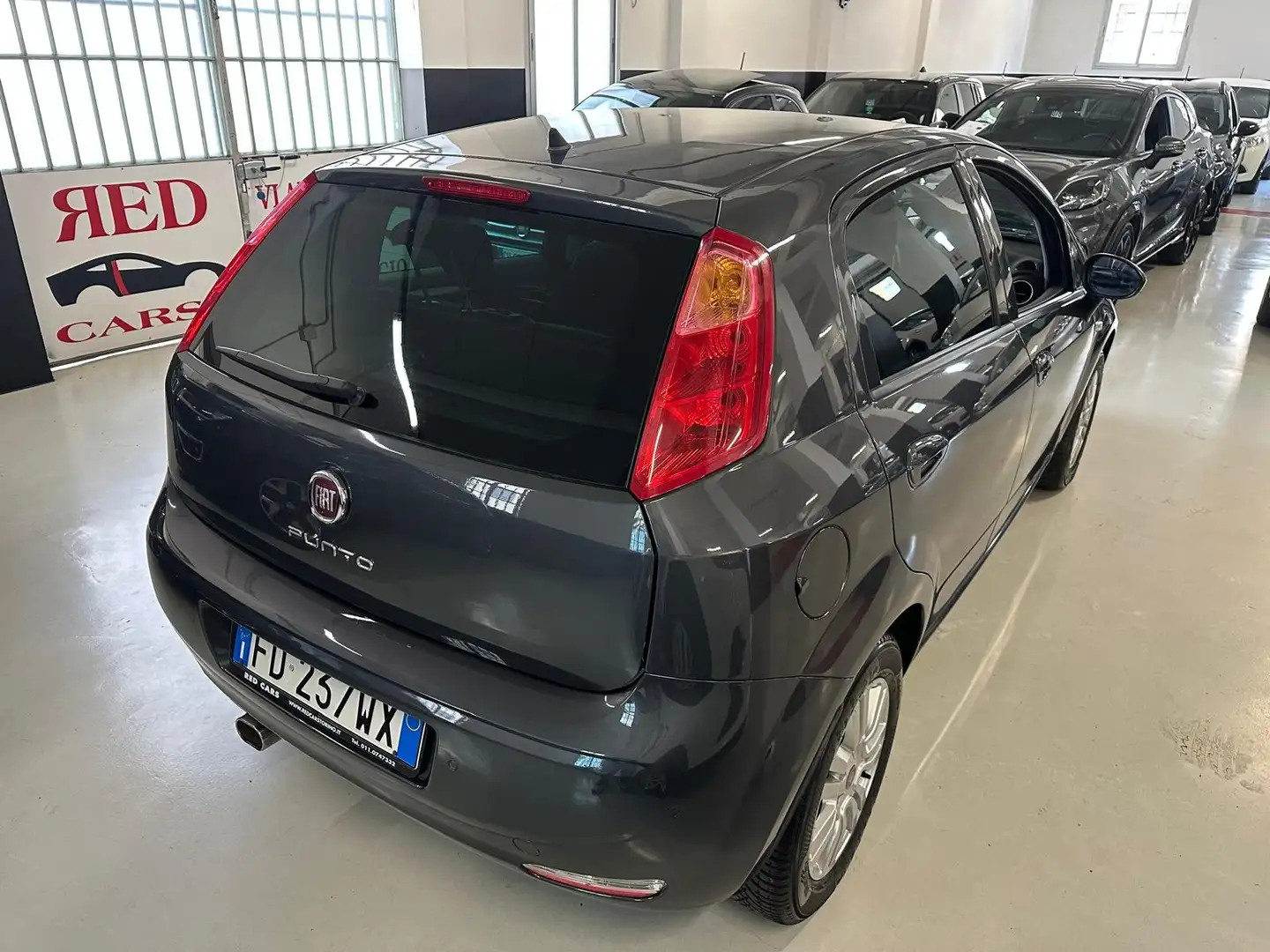 Fiat Punto Punto III 2012 5p 1.2 Lounge E6 Grijs - 2