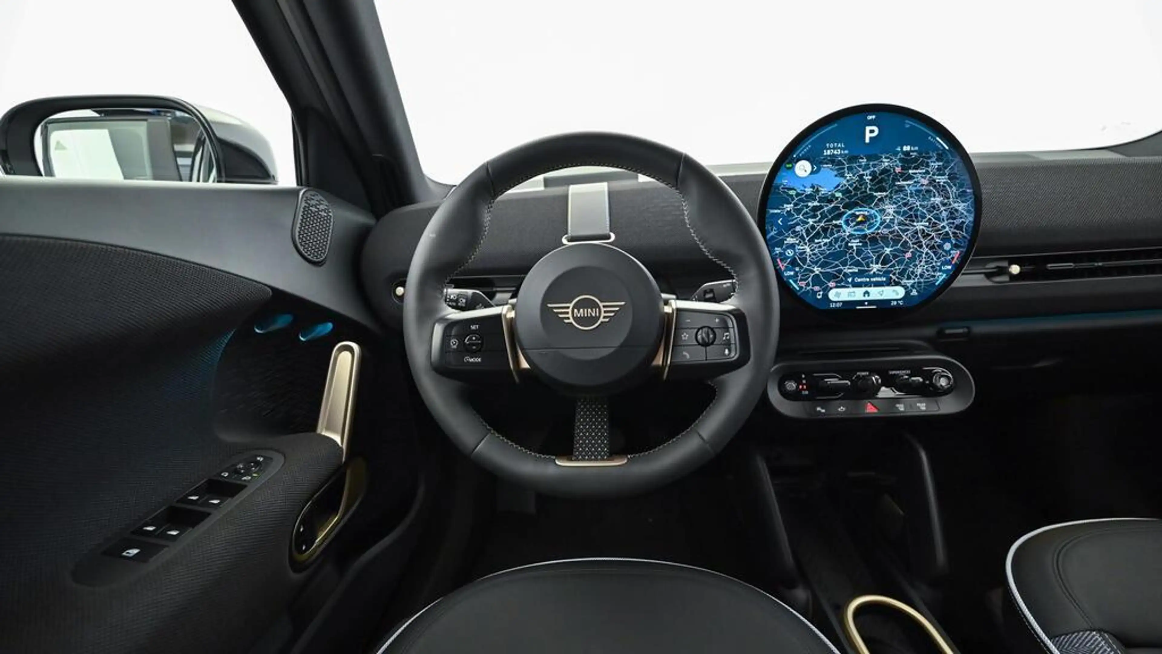 MINI Aceman Classic Trim — photo 13