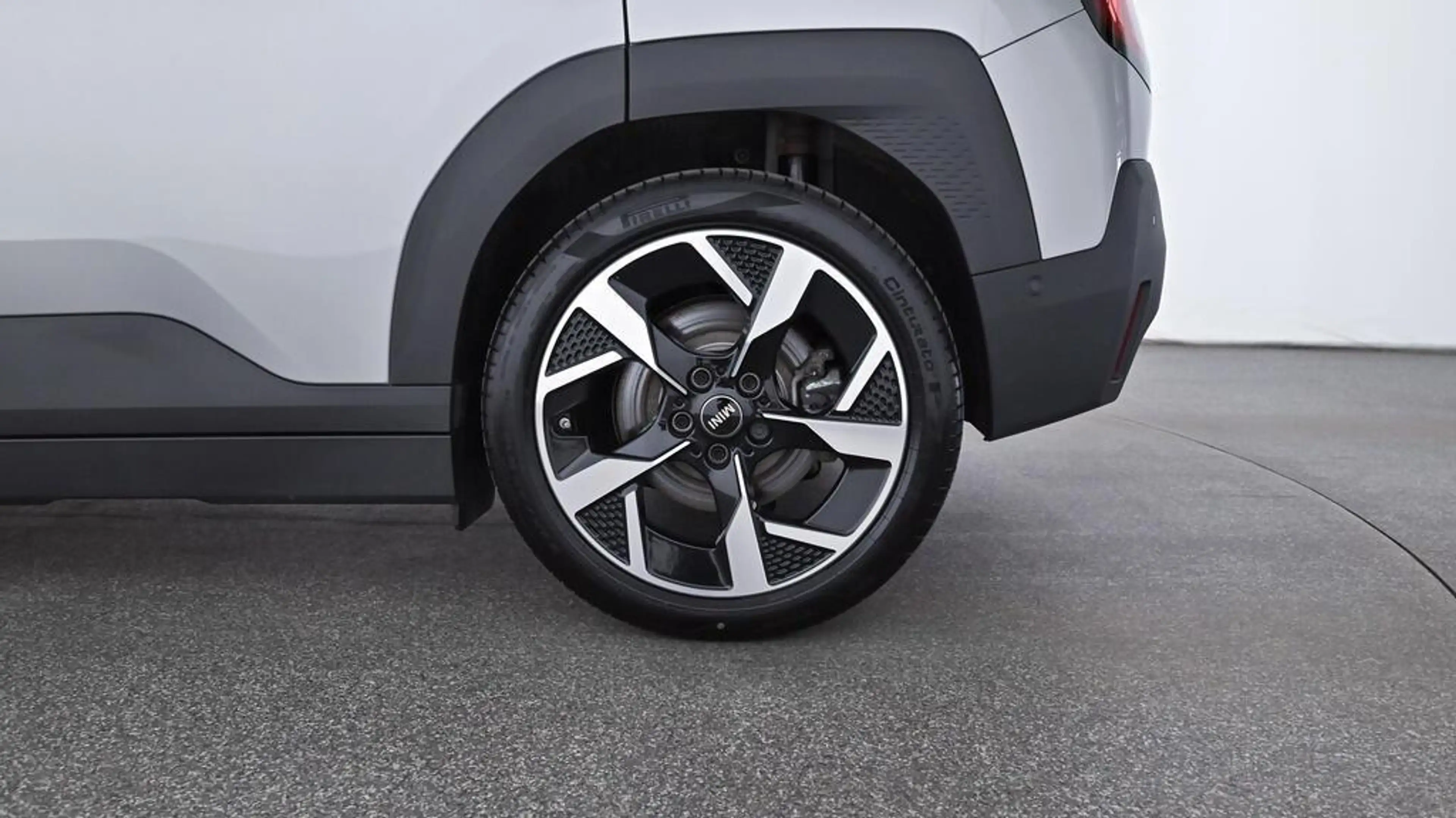 MINI Aceman Classic Trim — photo 9