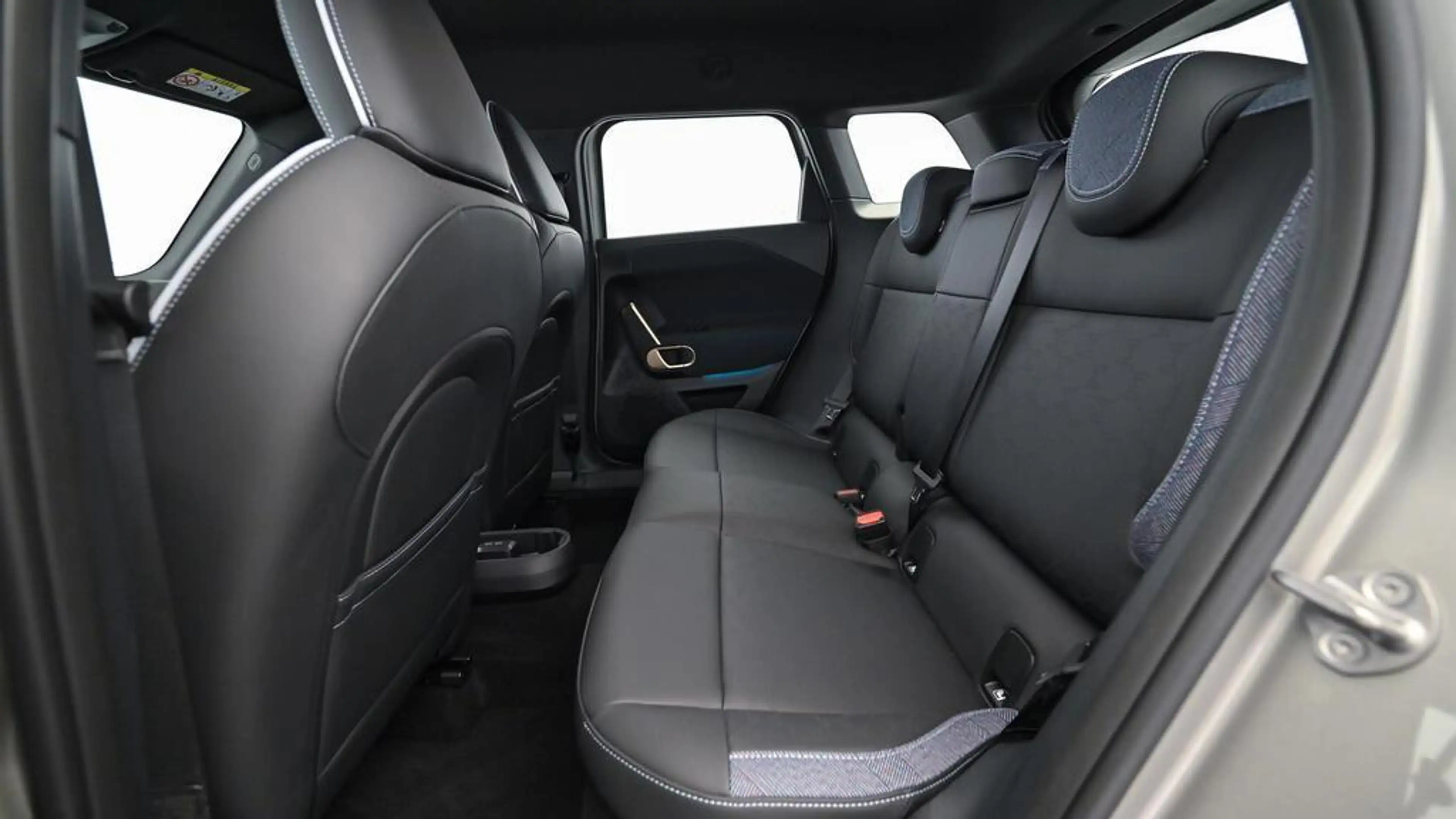 MINI Aceman Classic Trim — photo 23