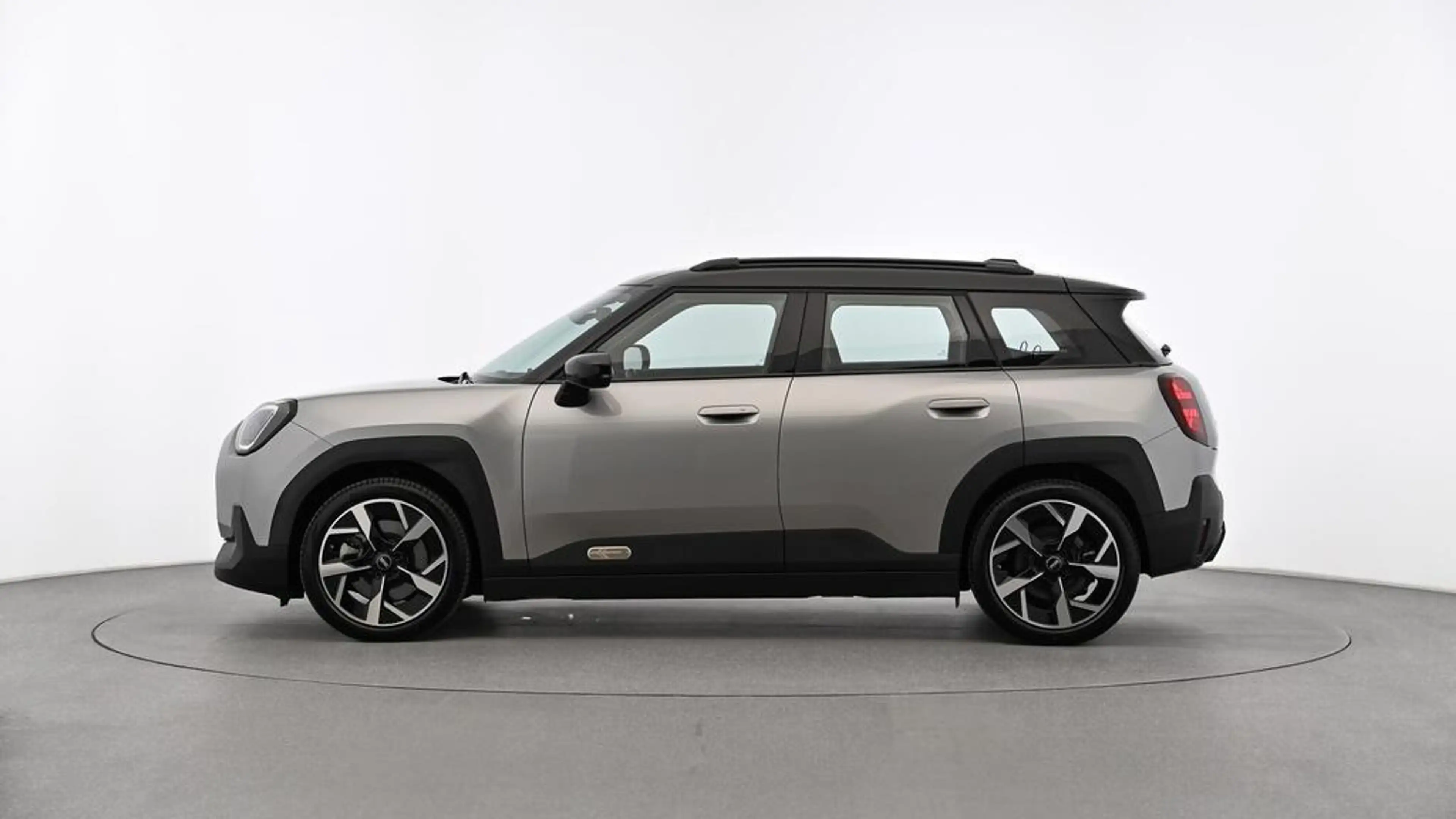 MINI Aceman Classic Trim — photo 3