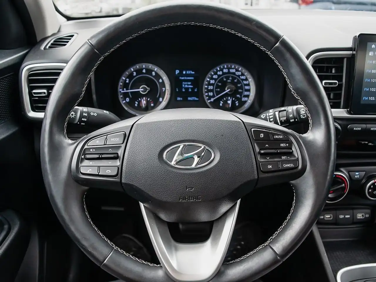 Hyundai Venue снимка Hyundai Venue