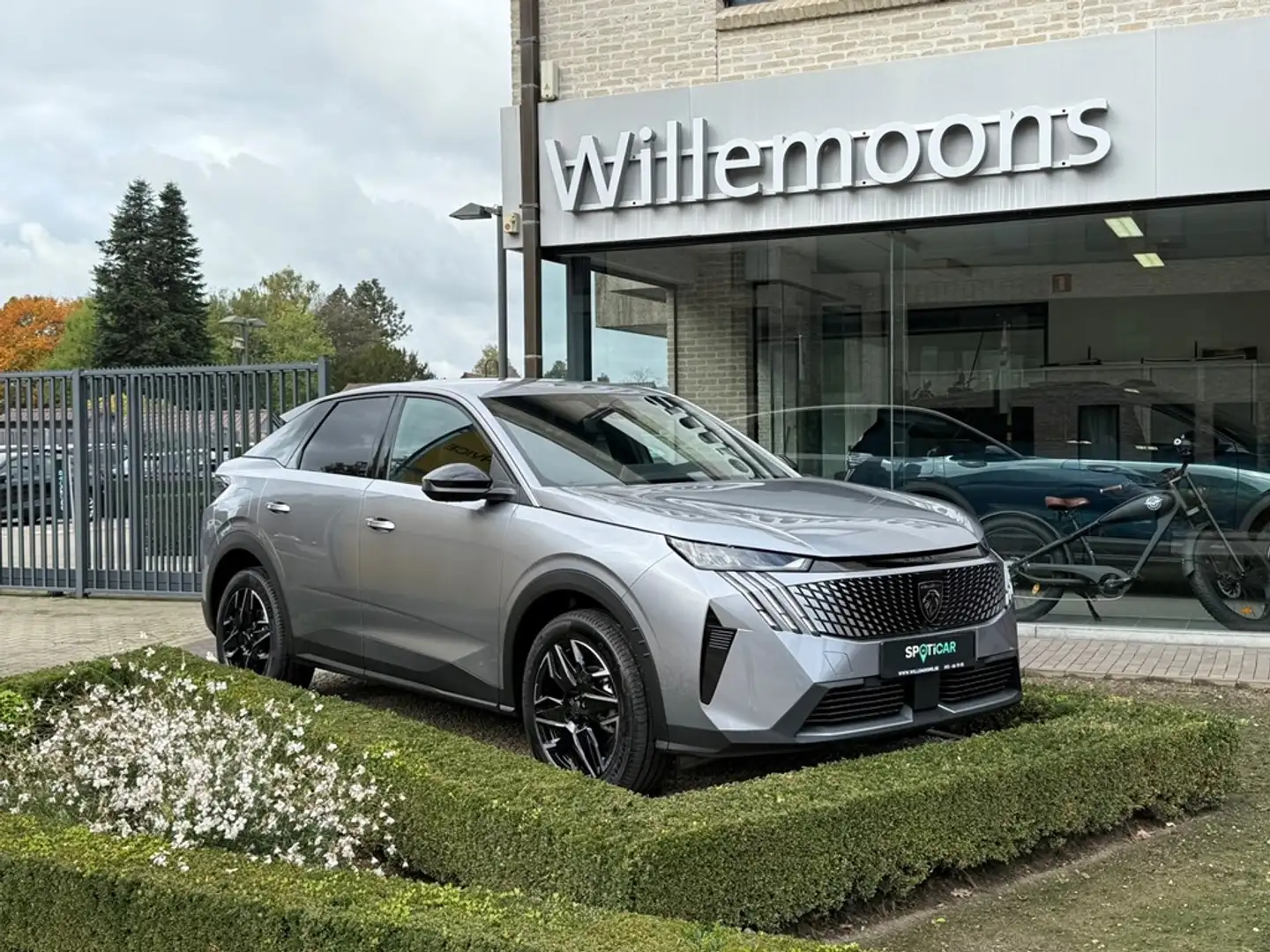 Peugeot 3008 Allure 1.2 Hybride 145PK Daginschrijving!!! *Camer Grijs - 1