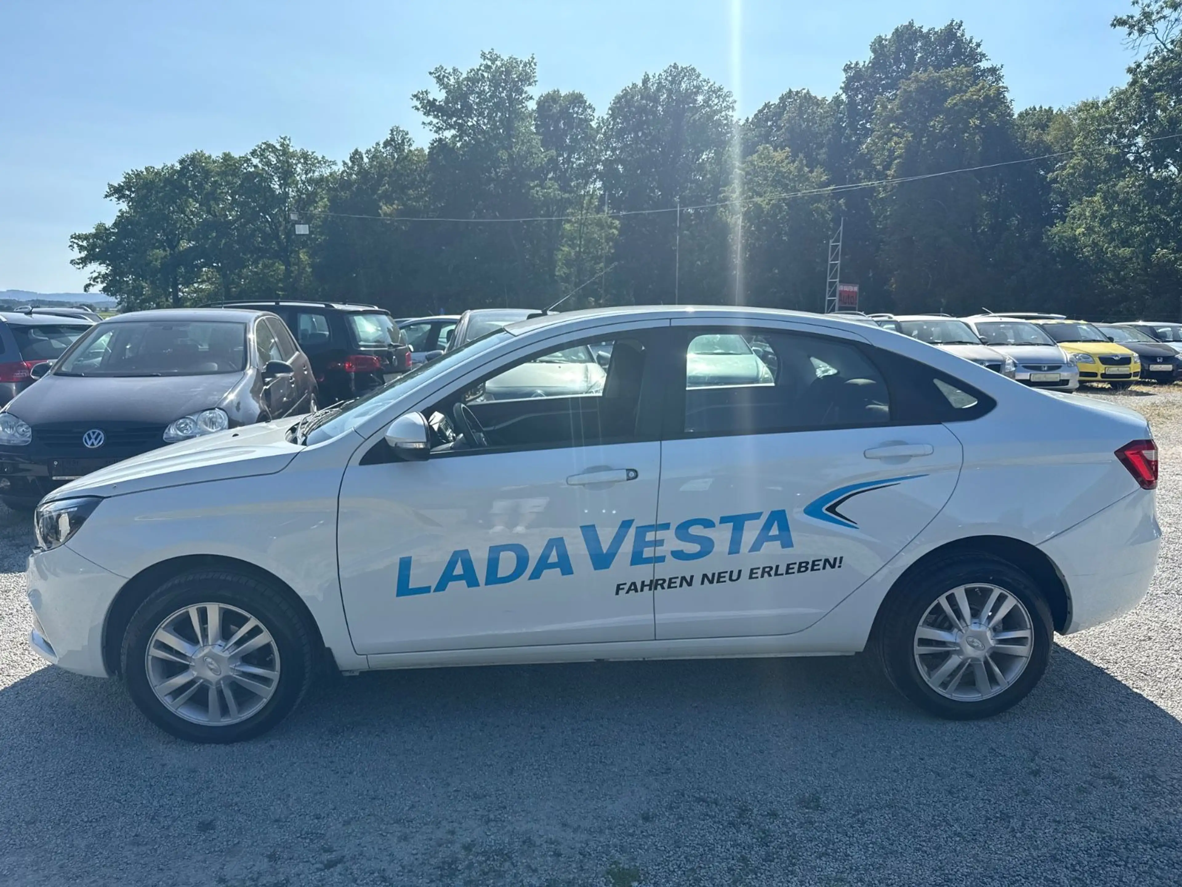 Lada Vesta 1.6 Luxus / KLIMAAUT / SITZHZG / TEMP — photo 7