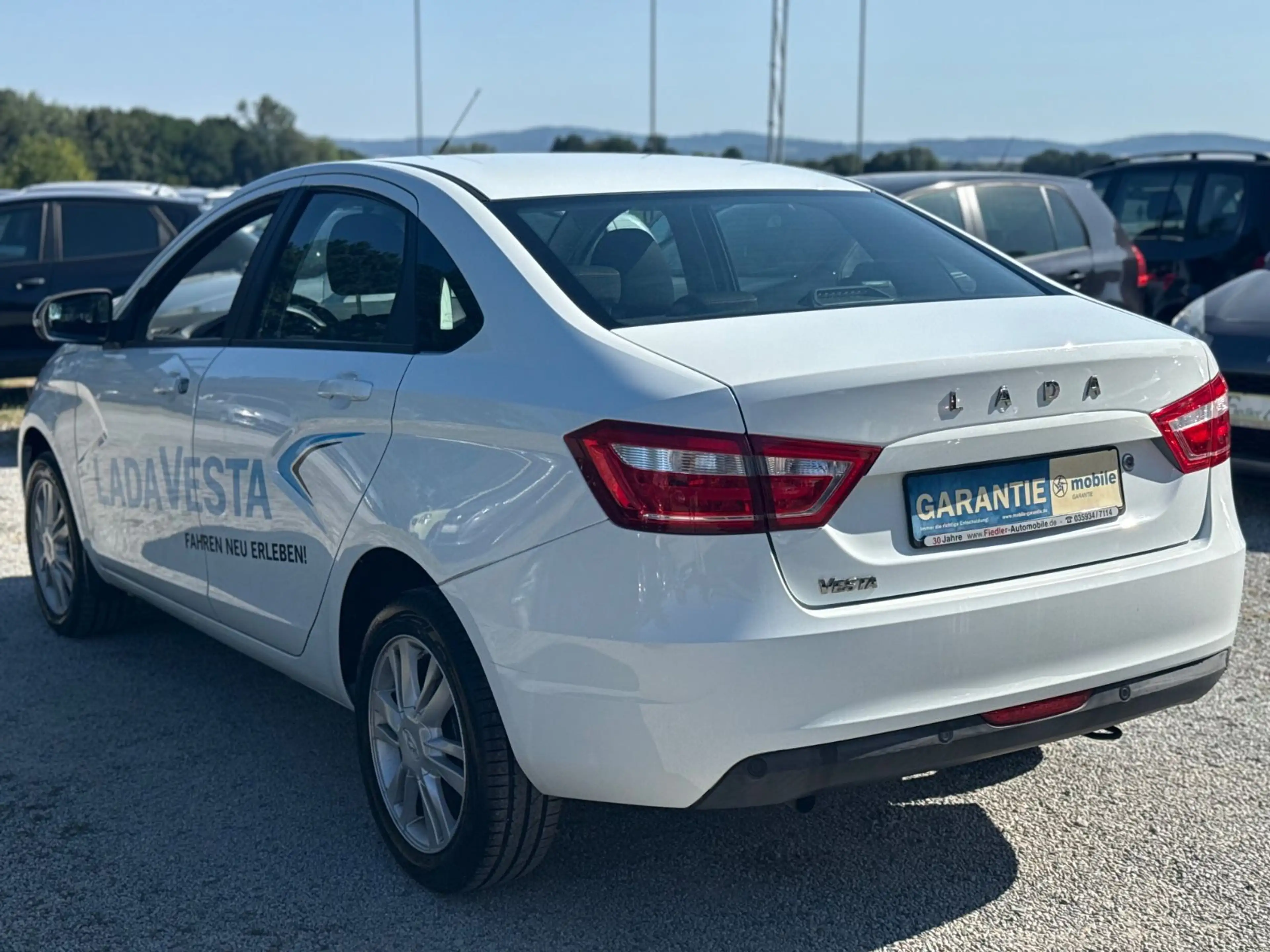 Lada Vesta 1.6 Luxus / KLIMAAUT / SITZHZG / TEMP — photo 6