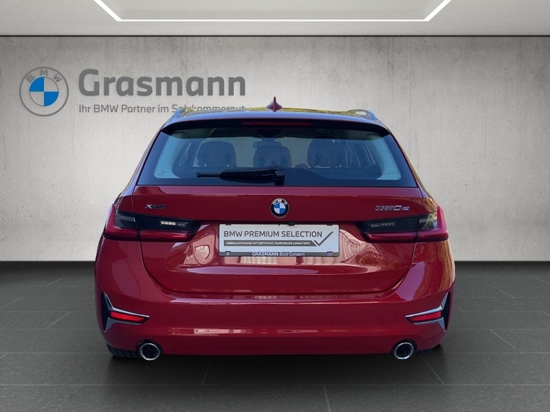 BMW 320 e xDrive — photo 4