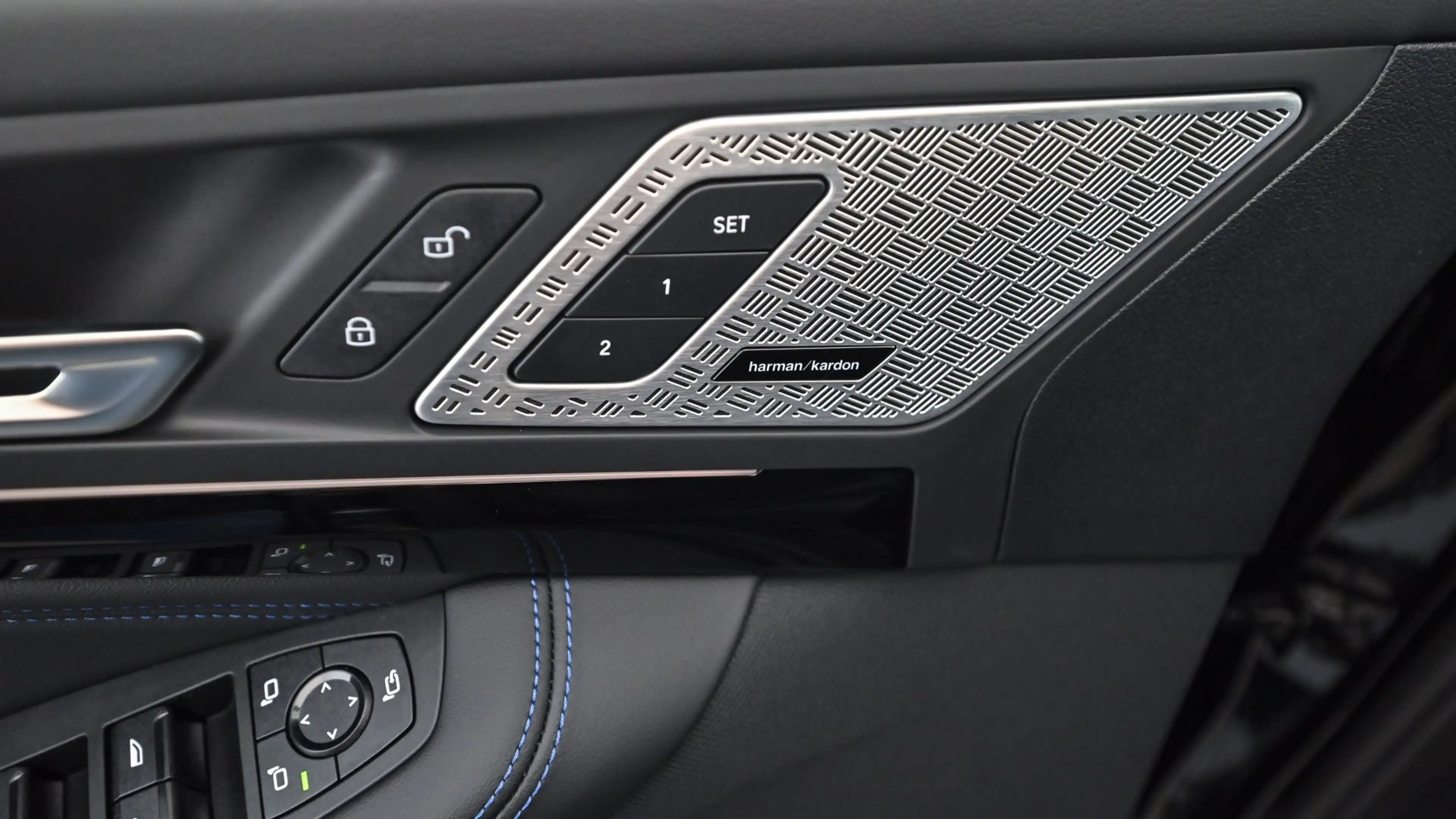 BMW 225 e xDrive M-Sportpaket — photo 10