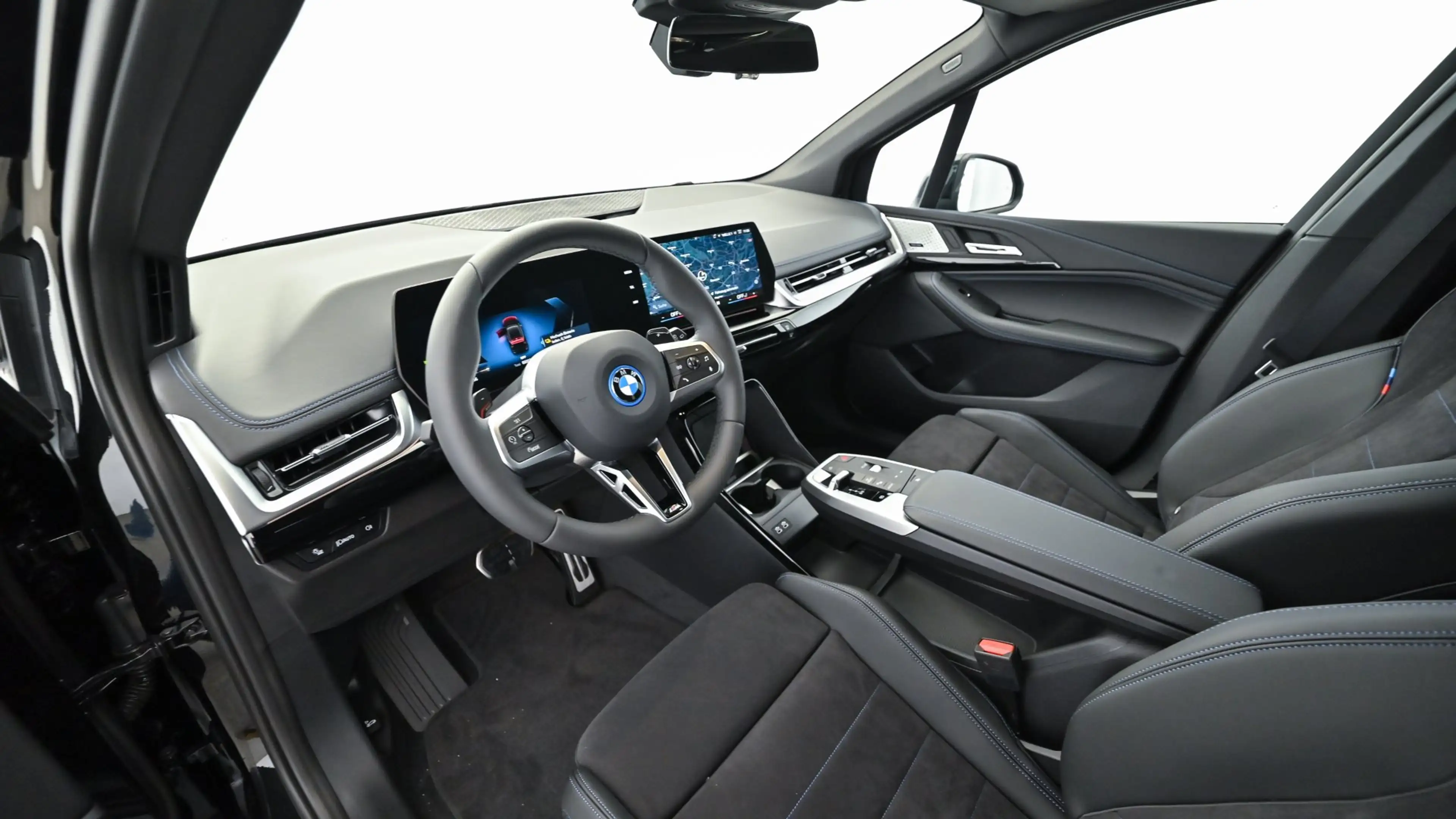 BMW 225 e xDrive M-Sportpaket — photo 8